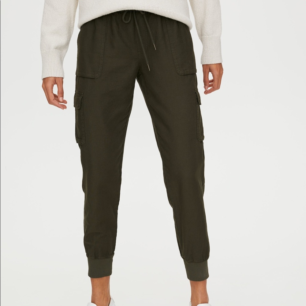 Aritzia - Community Cebu Pant - Dark Olive - M